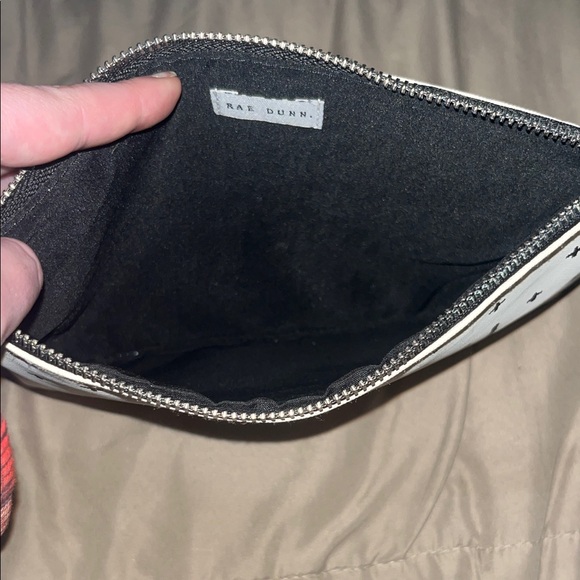 RAE DUNN White 'STASH' Zip Pouch - Stylish Everyday Carry NWOT! - Picture 4 of 4